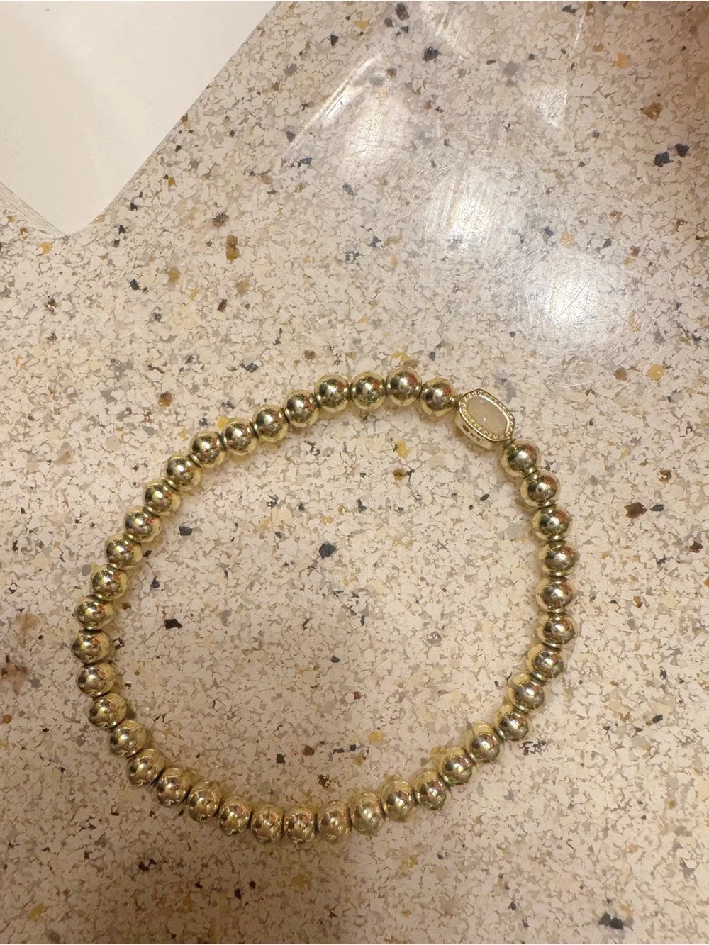 gold Kendra Scott mini elaina gold stretch bracelet, only worn a few times